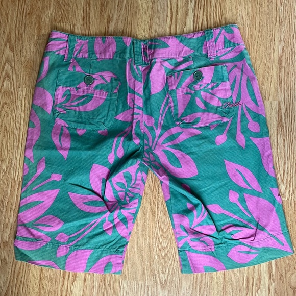 O’Neill Ladies Board Shorts Sz 9 - Picture 2 of 4